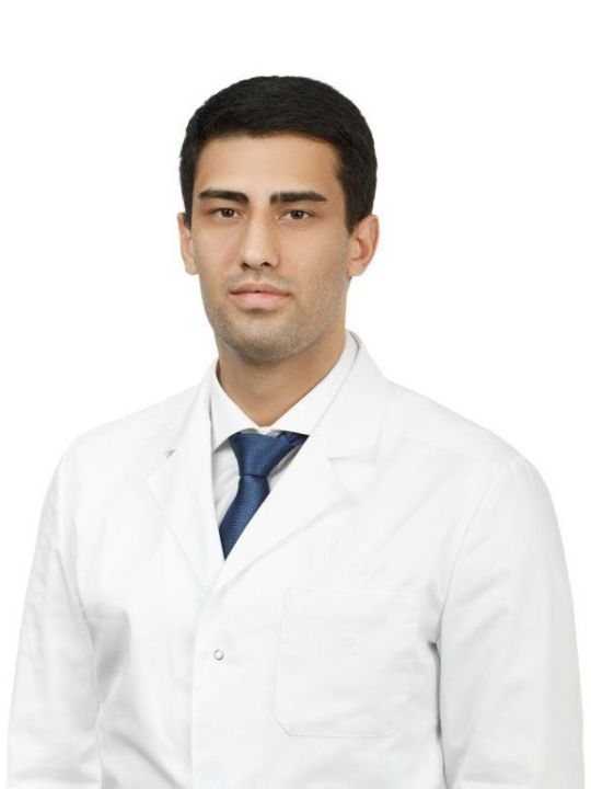 Офтальмохирург Исабеков Руслан Сражудинович